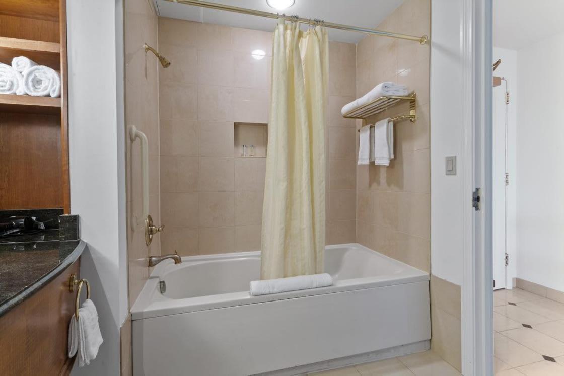 Boardwalk Cozysuites W Kitchen 41 Apartment Atlantic City